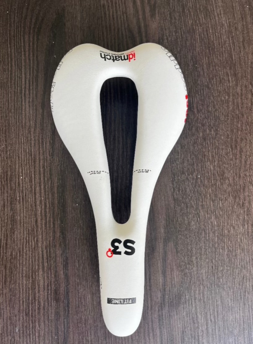 Selle Italia carbone S3 femme Cycling Access